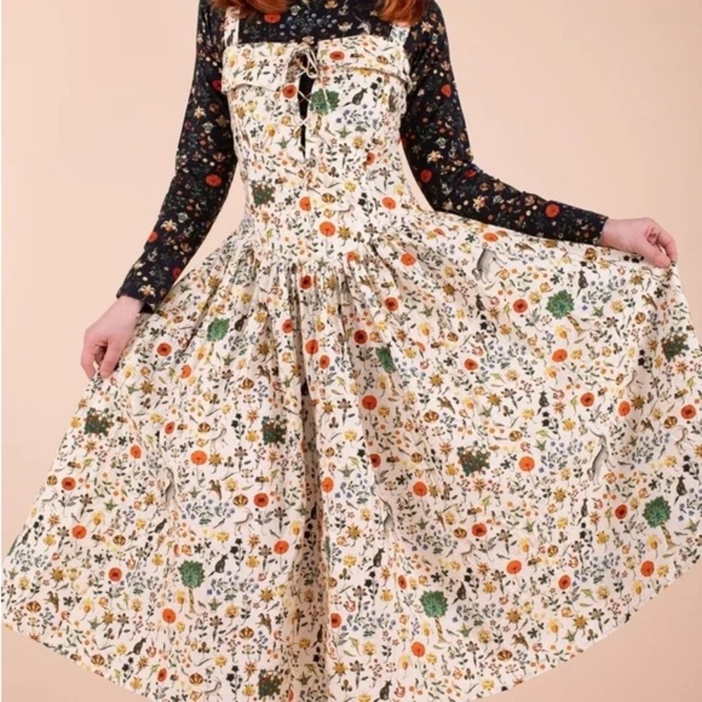 Samantha Pleet Shield Dress in White Size 20